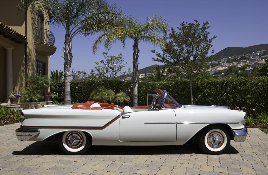  Oldsmobile 88 Convertible Coupe 1957 года  (фото 29 из 33)